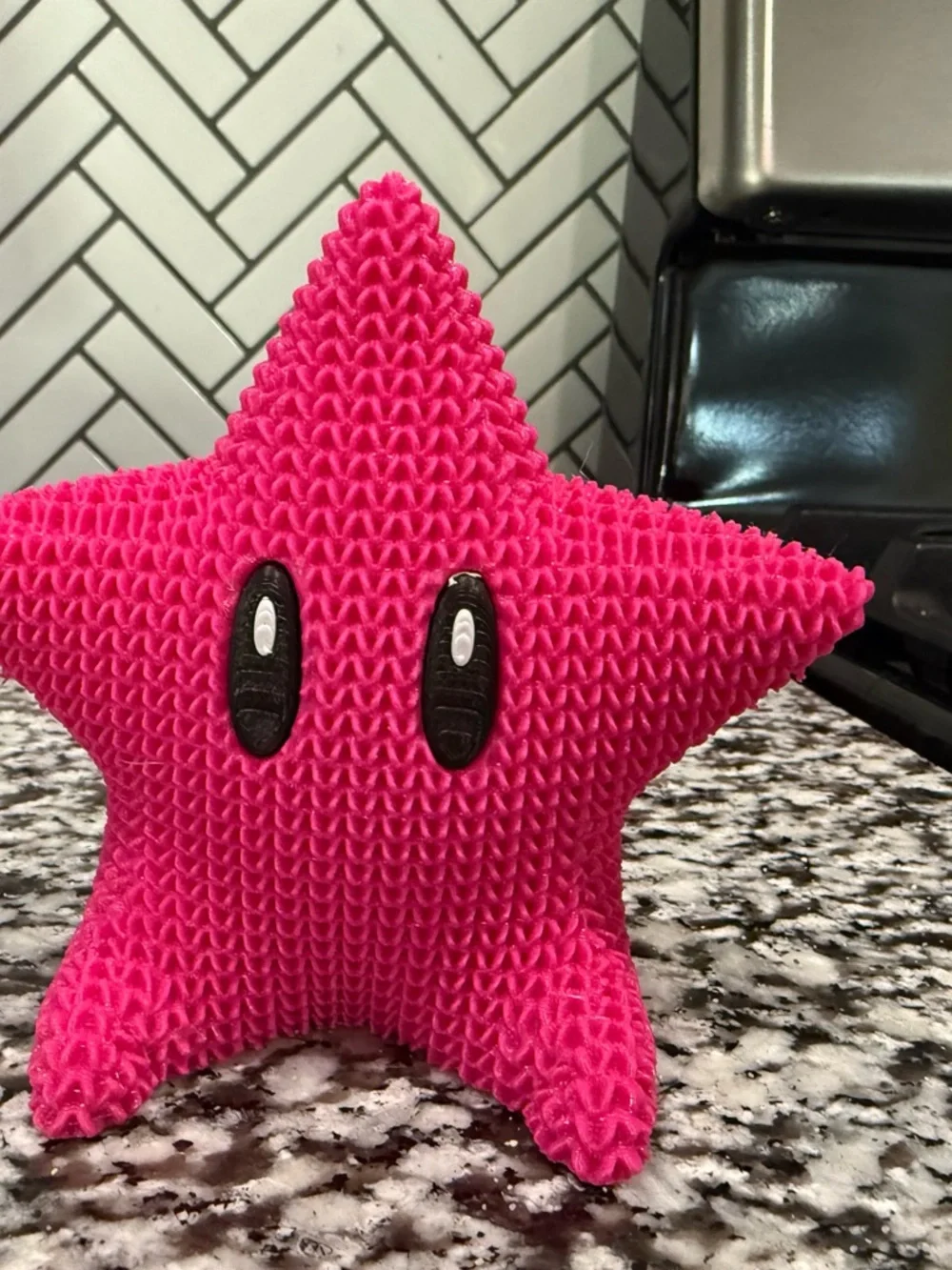 🌟 3D Printed Knitted Super Mario Super Star 5” - Magenta NEW